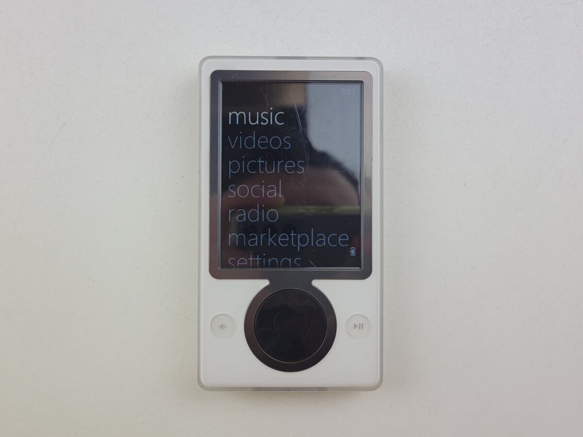 Microsoft Zune 30 Digital Media MP3 Player (1090) 30GB Microsoft Zune 30 Digital Media MP3 Player (1090) 30GB