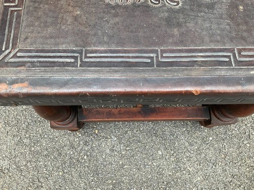 Vintage Mid Century Peruvian Hand Tooled Leather Top Coffee Table - Picture 7 of 12