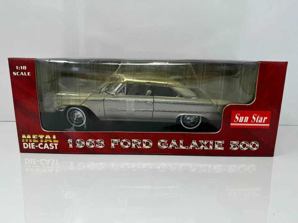 Sun Star 1963 Ford Galaxie 500 Hard Top 1:18 Diecast - Image 2 of 4