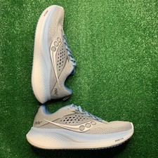 Saucony Ride 17 Women's size 5 Med Running Shoes S10924-118  Cloud/Breeze  