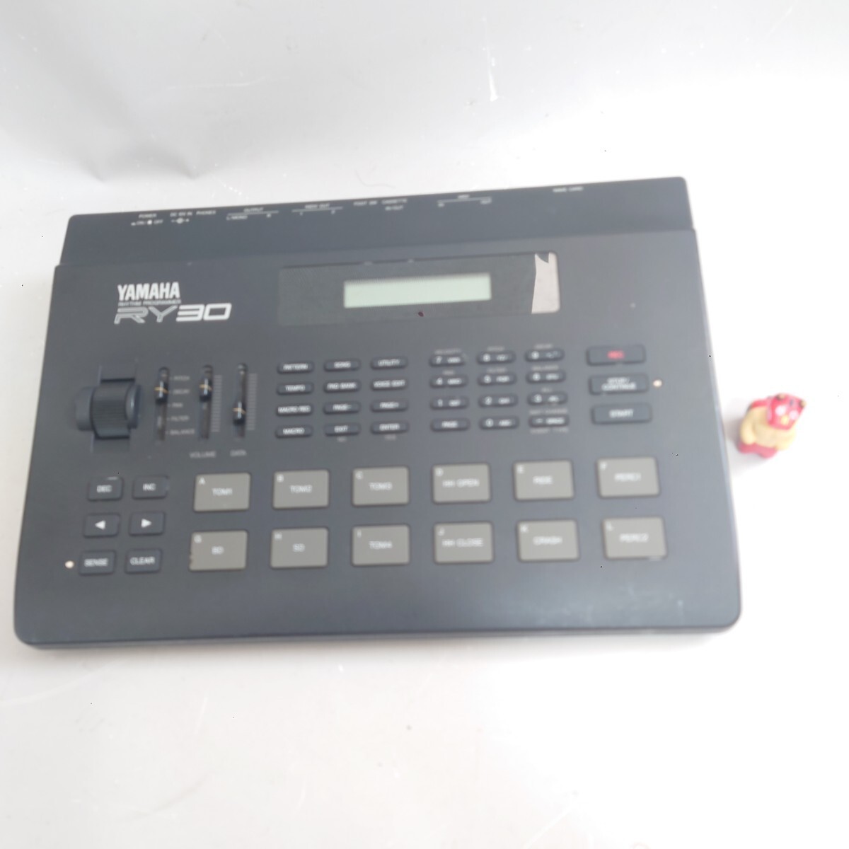 Yamaha RY30 ドラムマシン Yamaha Ry30 Rhythm Programmer Drum Machine excellent item Free