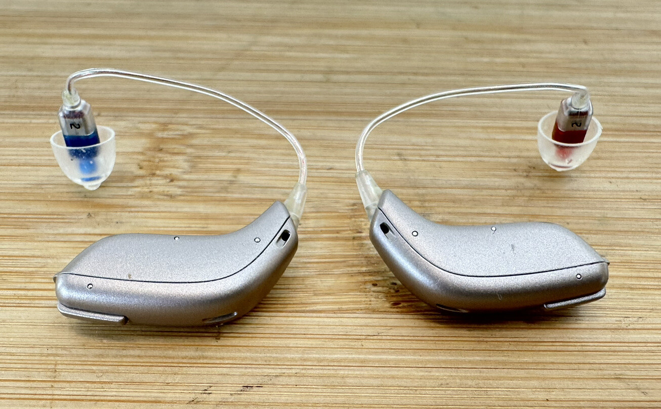 OTICON OPN2 Rechargeable Door, 1 Pair = 1 Left & 1 Right, Batteries