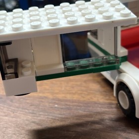 LEGO CITY SET # 60117 Van & Caravan Set W/Mini Figures, Box & Instructions 99%