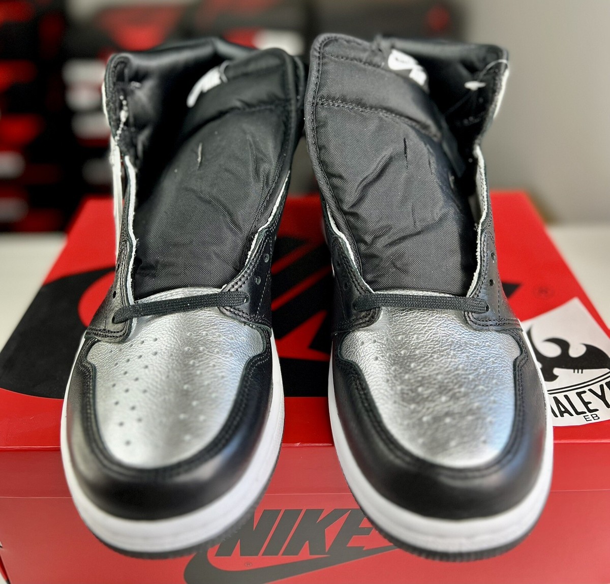 NEW Nike Air Jordan 1 Retro High OG Silver Toe | Women's Size 11