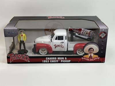 Charro Man und 1953 Chevy Pickup Tapatio Maßstab 1:24 Jada 31968