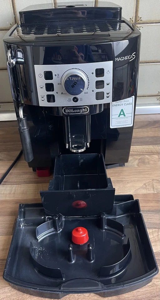 DeLonghi Magnifica S ECAM 22.110.B, Foto 3 von 5