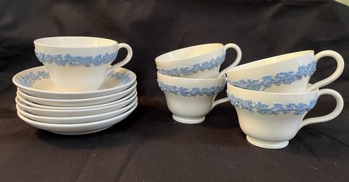Wedgwood Embossed Queensware Shell Edge Lavender on Cream Cups & Saucer Set Of 5 - Picture 3 of 4