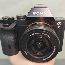 Sony Alpha A7 24.3MP Full Frame Mirrorless Digital Camera W/16-50 mm Lens 95 New
