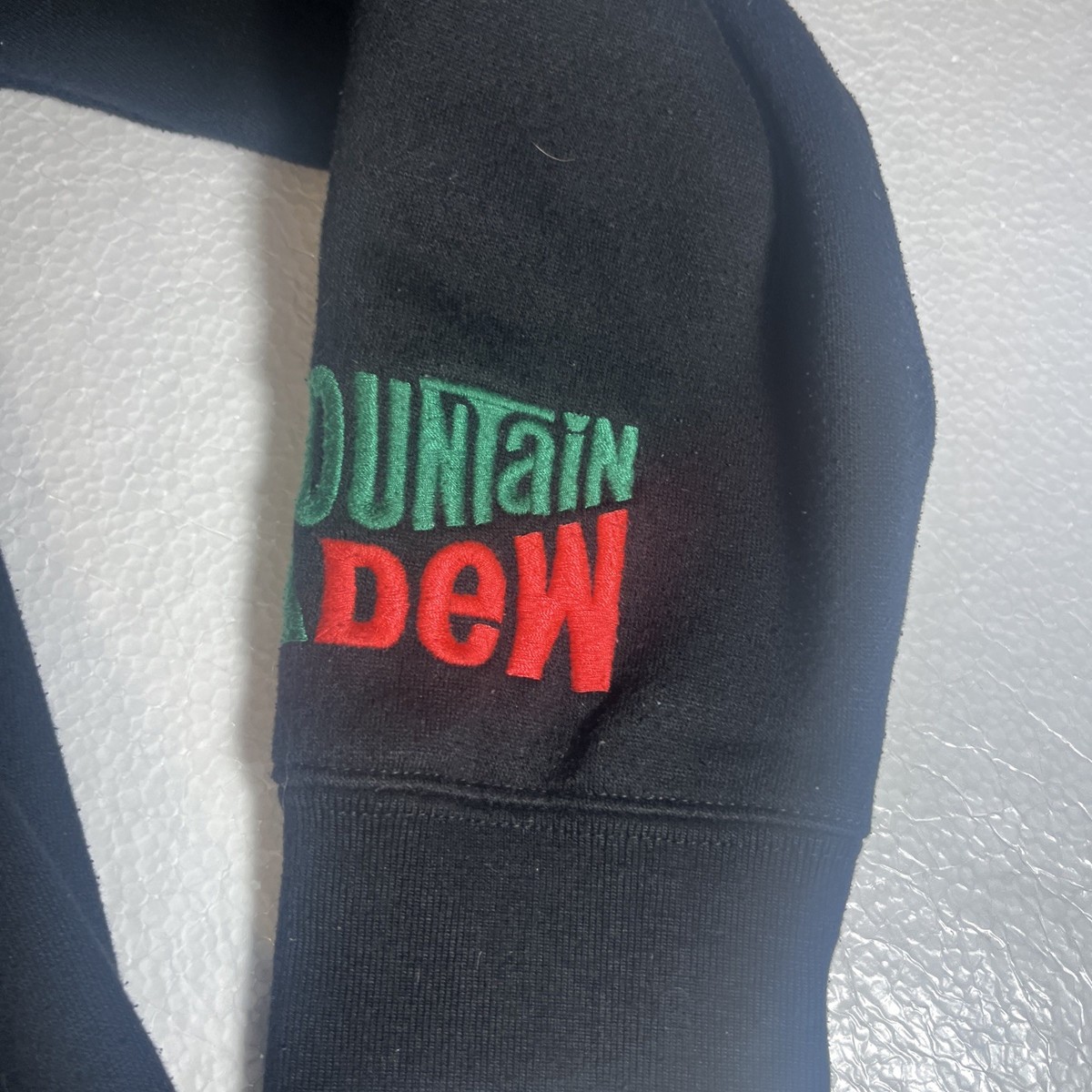 Zoo York X Jeff McMillan Gorilla Art Mountain Dew Black FULL Zip