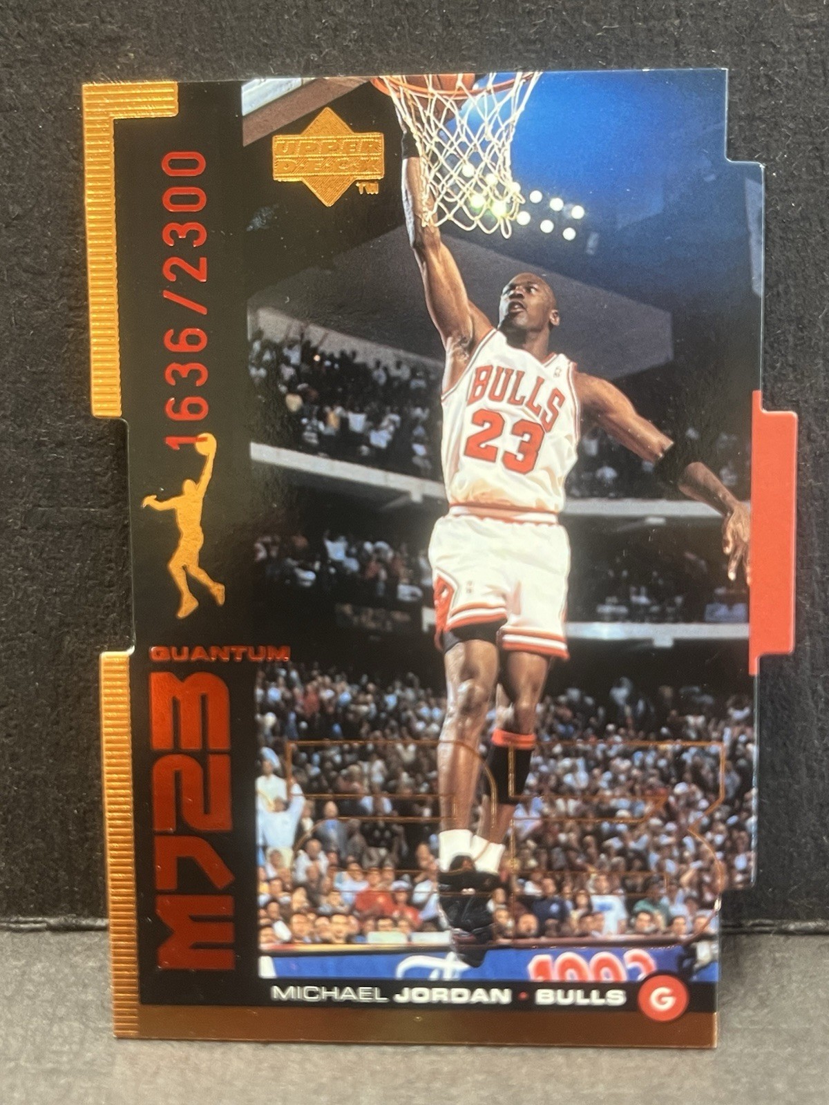 1998-99 Upper Deck Mj23 Michael Jordan Bronze Quantum Die-Cut Insert /2300