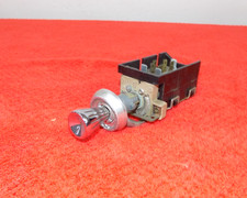 Delco Remy 1961 1962 1963 Corvette Impala Headlight Switch Knob 1995096 Delco Remy 1961 1962 1963 Corvette Impala Headlight Switch Knob 1995096