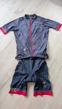 Gorewear C5 Race Trikot (L) und Trägerhose (...