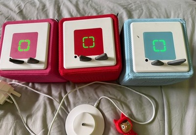Rot/Rosa/Blau Tonies Box x3 mit 1 Ladekabel 
