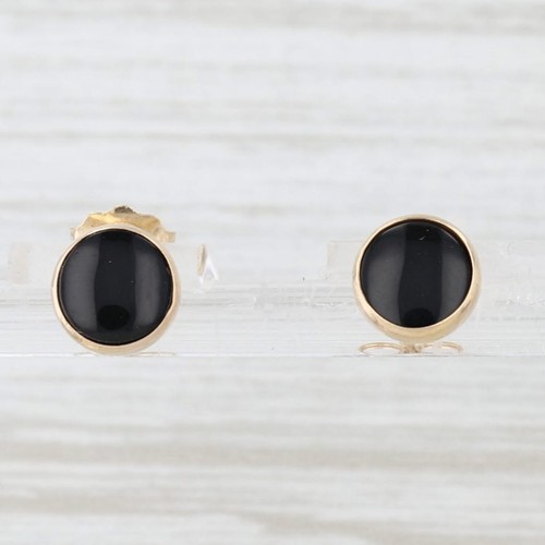 Pendientes De Stud Solitario De Cabujón Redondo De Ónix En Oro Amarillo De 14k