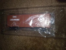 HO Intermountain 10'6" Mod. 1937 AAR Boxcar Erie Lackawanna. Less 1/2 Current $.