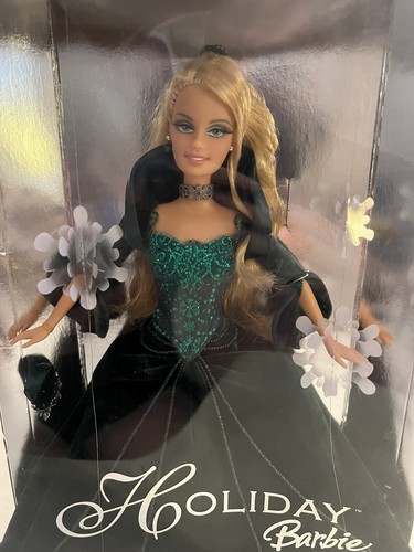 2004 Holiday Barbie Doll Special Edition Emerald Green Dress - Picture 4 of 5