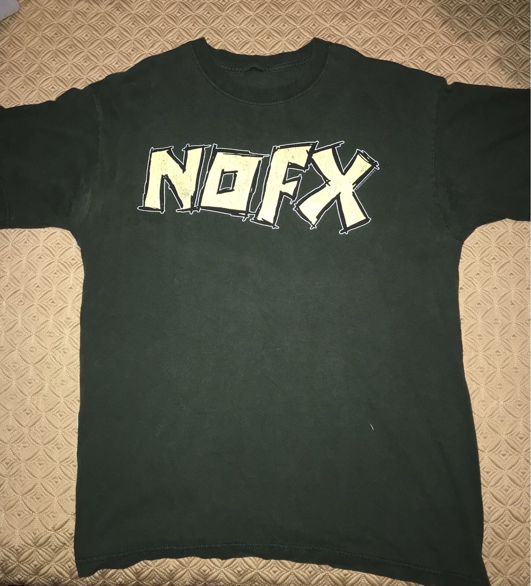 ミュージシャン NOFX Tee vintage 00s 90s PUNK ROCK FADE Vintage 00's Nofx Punk Rock Band Concert T-shirt Medium Size