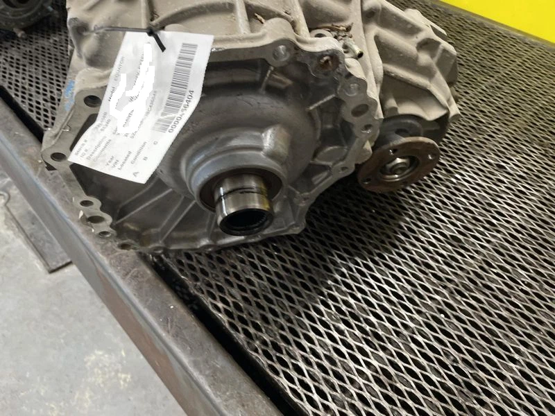 Conjunto de caja de transferencia Suzuki Equator 2009-2013 OEM Foto 2 de 4