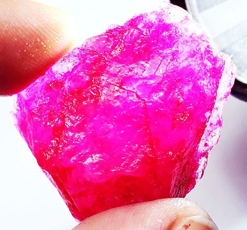 Piedra preciosa suelta áspera de berilo rojo natural (bixbite) 38,90 quilates certificada - Imagen 5 de 13