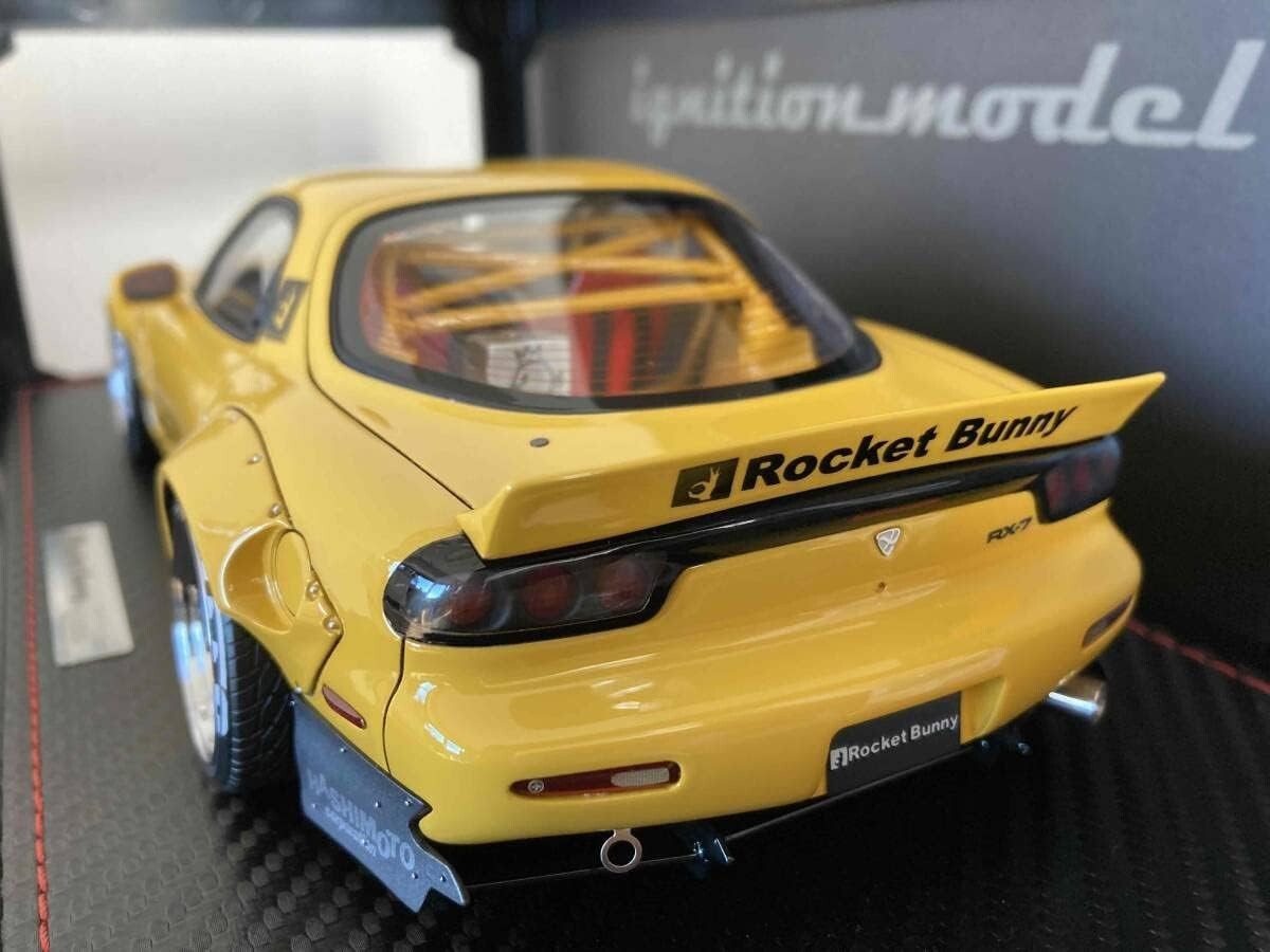 Mazda RX-7 イエロー 1/18 Ignition Model s-l1200.jpg