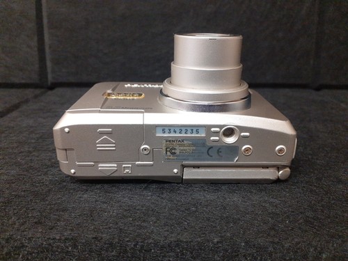 Pentax Digital Camera Optio 330 GS 3.2MP Silver Flip Screen & Carry Case TESTED - Picture 14 of 15