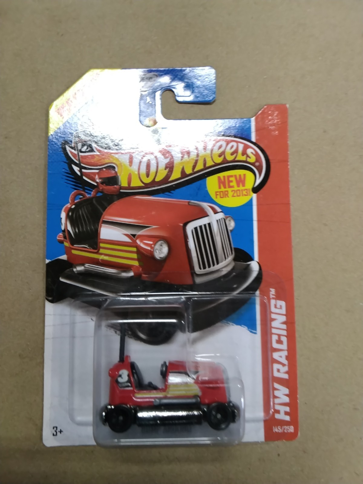 Hot Wheels Bump Around HW Racing 2013 Red A27