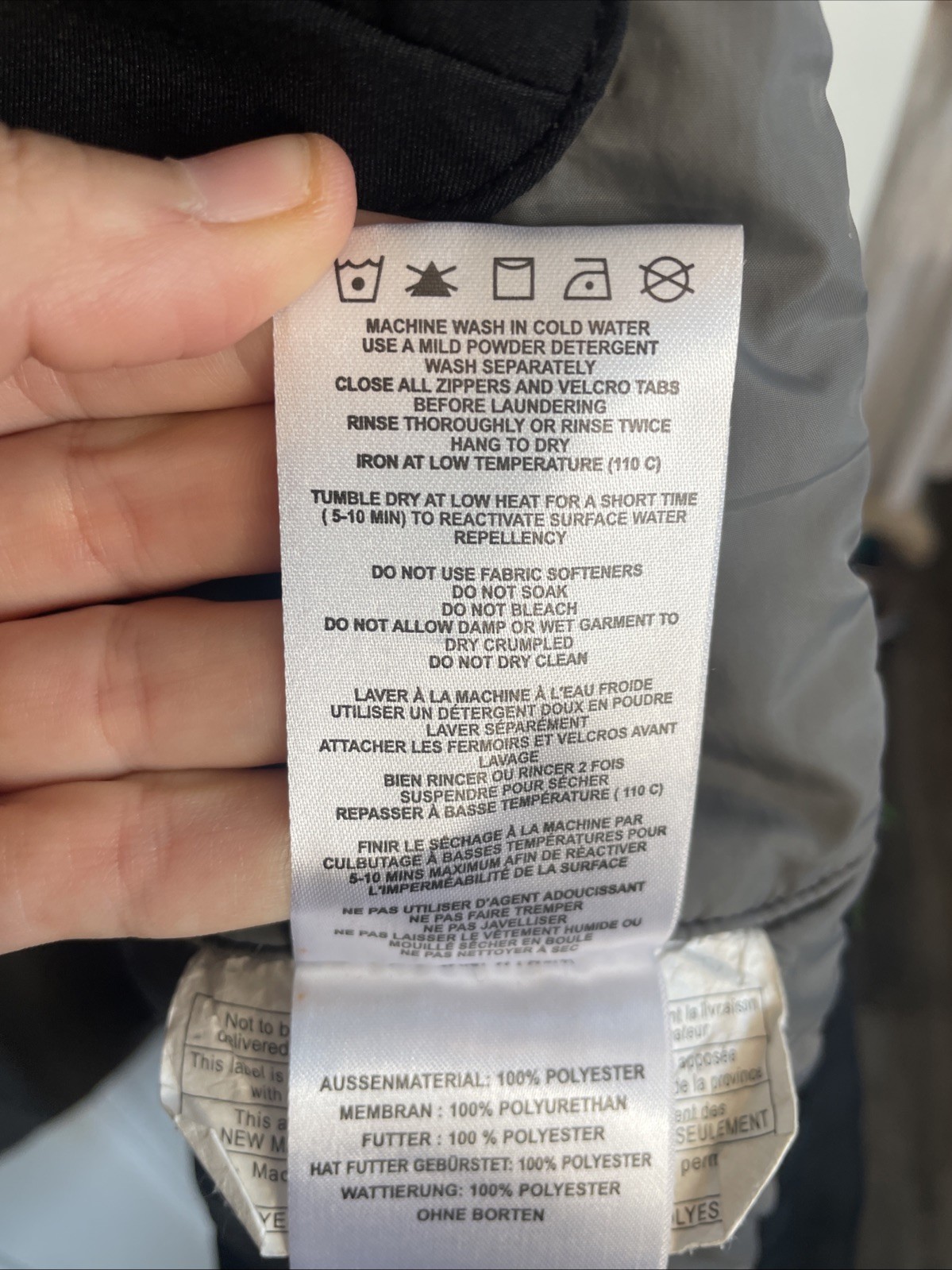 Lolë Women’s Black Hooded Waterproof Parka Jacket Sz XL Lined Outdoor Winter