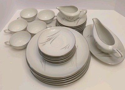 PLATINUM WHEAT Fine China Of Japan 29 Pc Set - Mid-Century Elegant Tableware