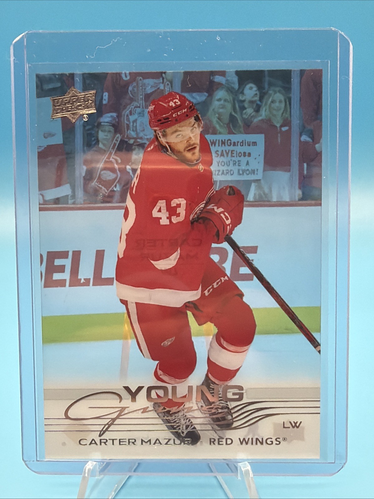 2025-26 Upper Deck Carter Mazur Young Guns Clear Cut Rookie Red Wings 204