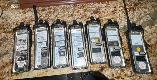 x7 Motorola XTS5000 Digital radios ( As Is - Read ) - Zdjęcie 2 z 2