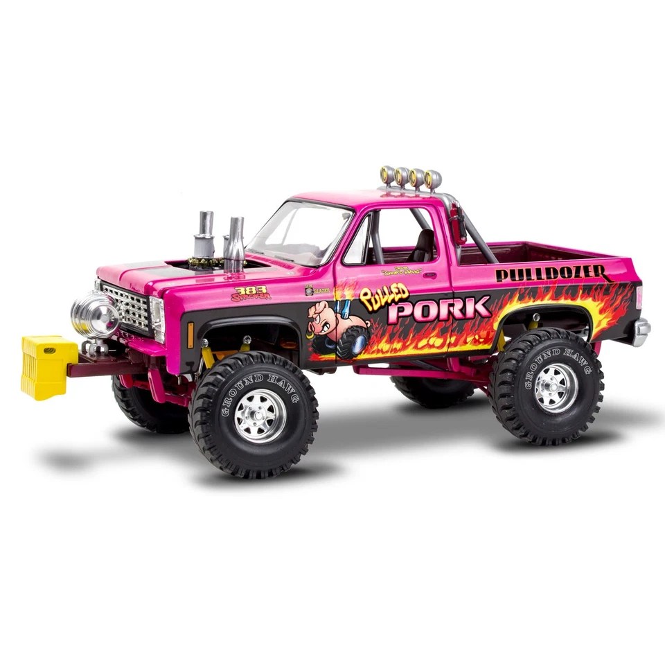 Revell 14532 1978 Chevy Blazer Pulldozer 4x4 Pick Up Truck Model Kit 1:24 - Image 2 of 4