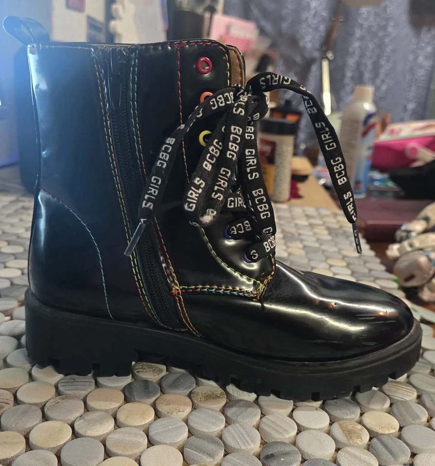 BCBG Black Patent Rainbow Stitch Combat Boots. Pre-Owned Youth Size 3 - Image 3 of 4