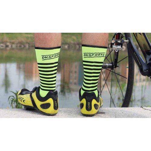 2 Pairs Road Cycling Socks Bicycle Riding Bike Sports Ankle Socks Green Black XC - Picture 7 of 10
