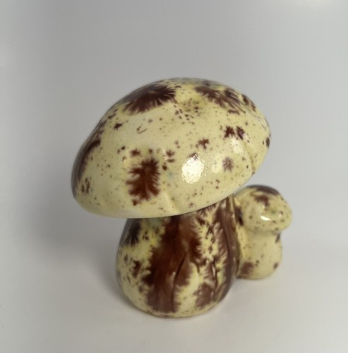 Vintage MCM Stoneware Mushroom Pottery Splatter Pattern - Picture 5 of 12