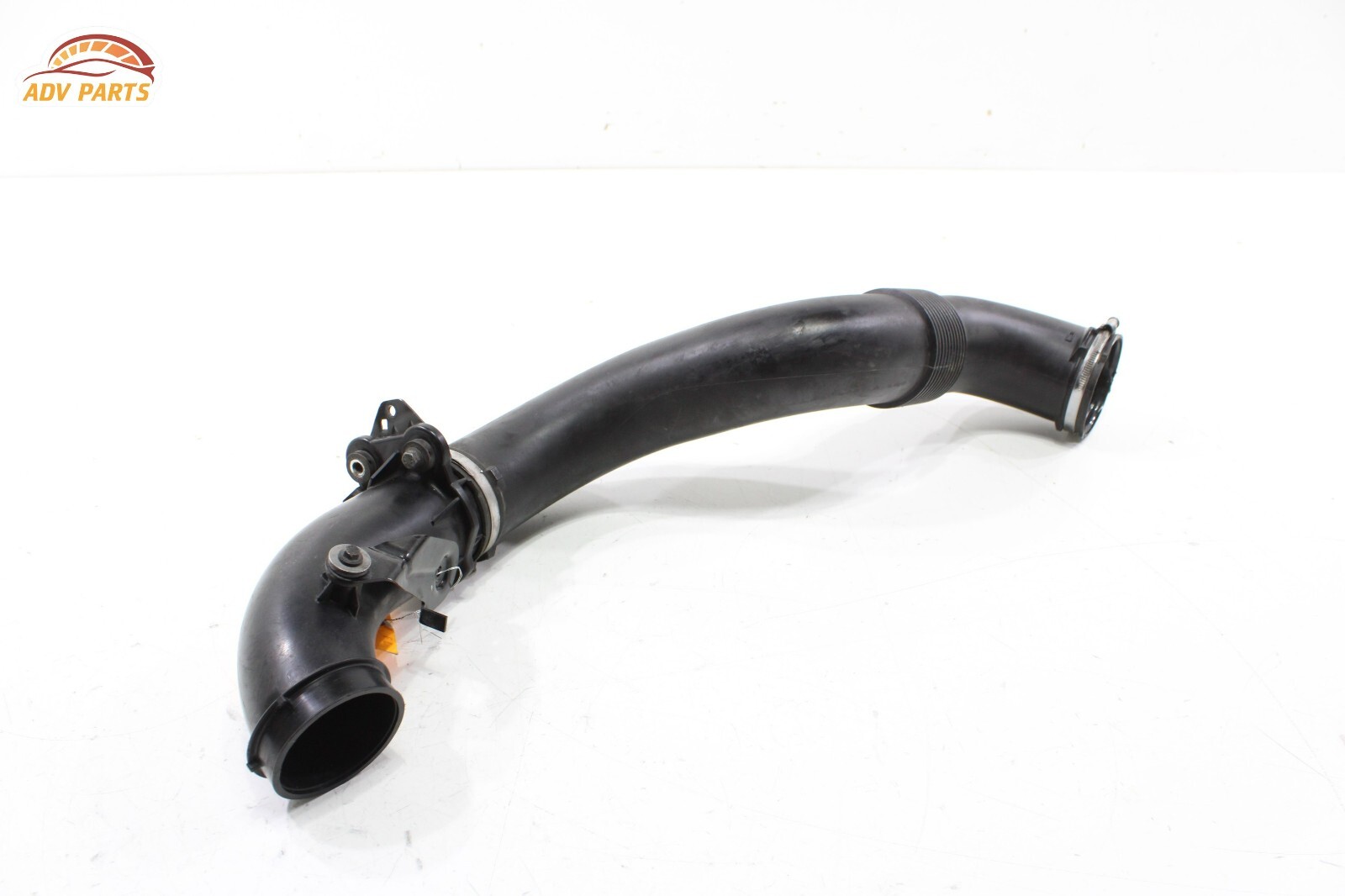 2017-20 BENTLEY BENTAYGA ENGINE LEFT SIDE AIR CLEANER INTAKE DUCT TUBE HOSE OEM