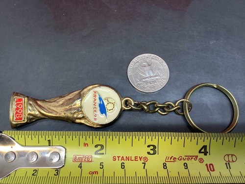 Vintage FIFA TROPHY Keyring 1998 WORLD CUP Keychain FRANCE 98 Porte-Clés SOCCER - Picture 3 of 10