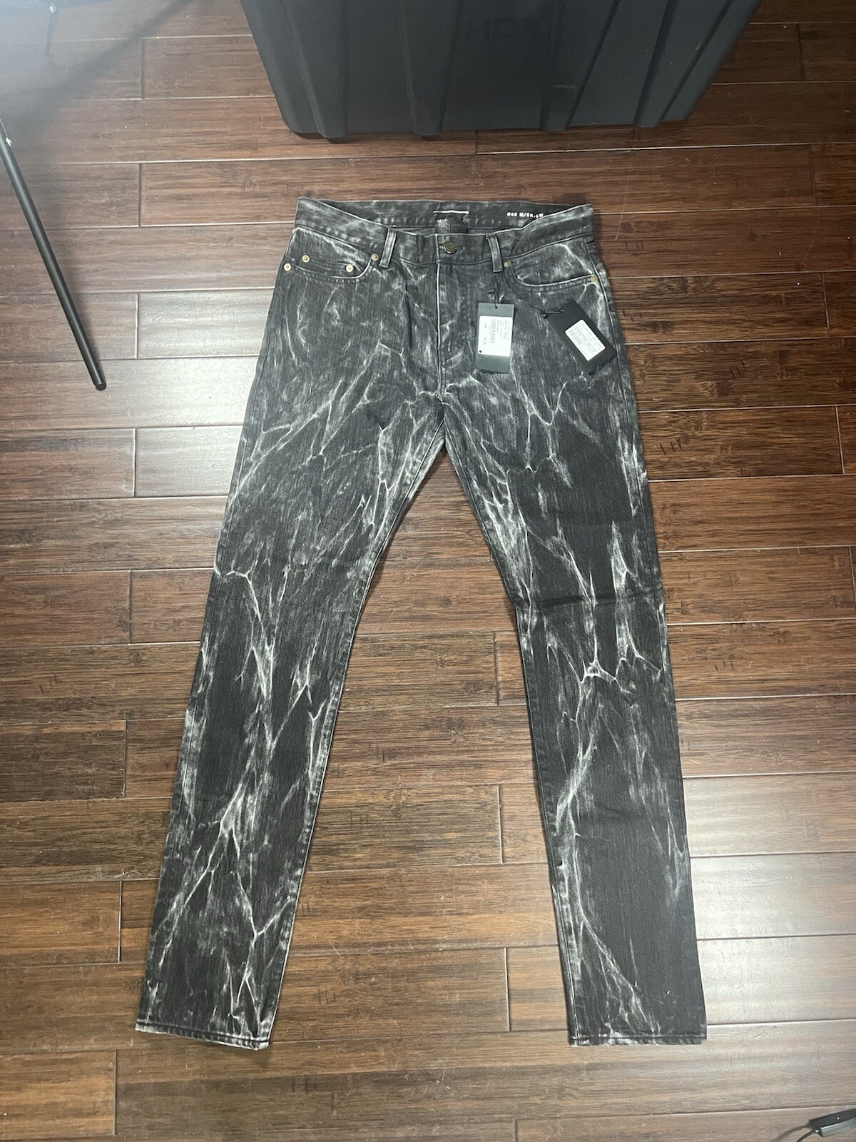 Saint Laurent Paris 407706 Pantaloni denim sbiancati 32 Y834L Nuovissimi
