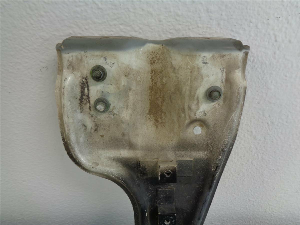 1991 - 2005 Acura Nsx Bulkhead Center Stay T Bracket 60434-Sl0-300Zz