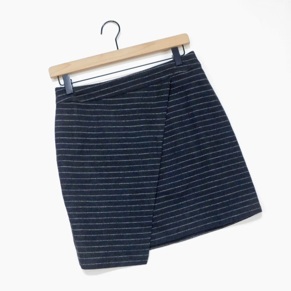 MADEWELL 羊毛灰色条纹迷你裙 Academia Collegiate 人造包裹尺寸 4 — 第 2/4 张图片