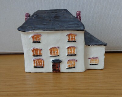 John Putnam Heritage Houses, Devon Farm House Ornament