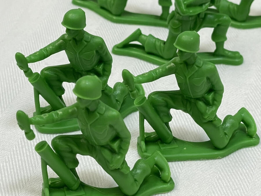 Lot of 32 Disney Pixar Toy Story Green Army Men Soldiers Lot of 32 Disney Pixar Toy Story Green Army Men Soldiers