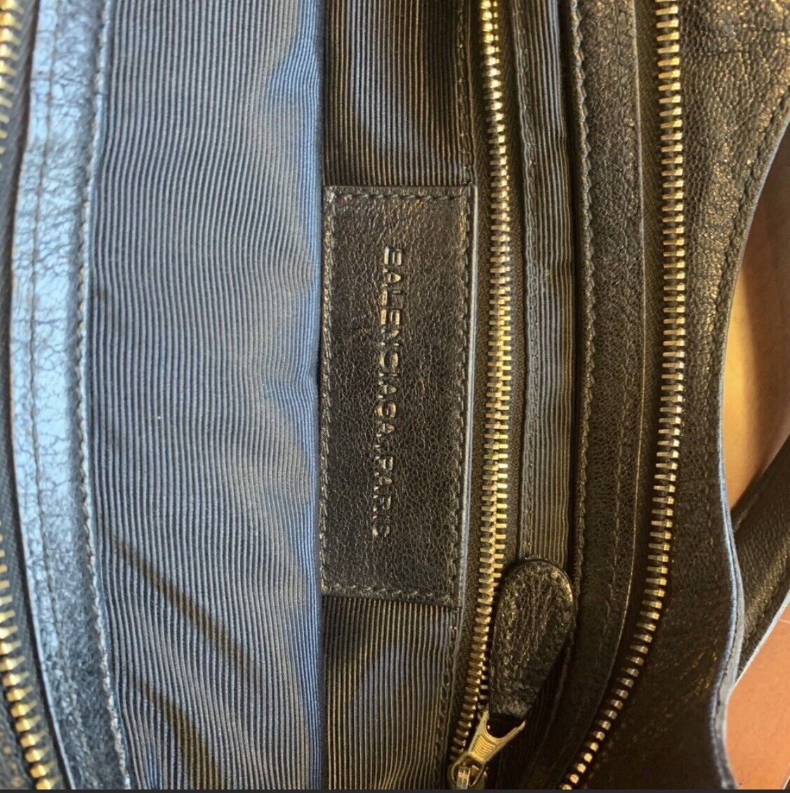 BALENCIAGA SUEDE TOTE BAG. An elegant handbag with adjustable strap. | eBay