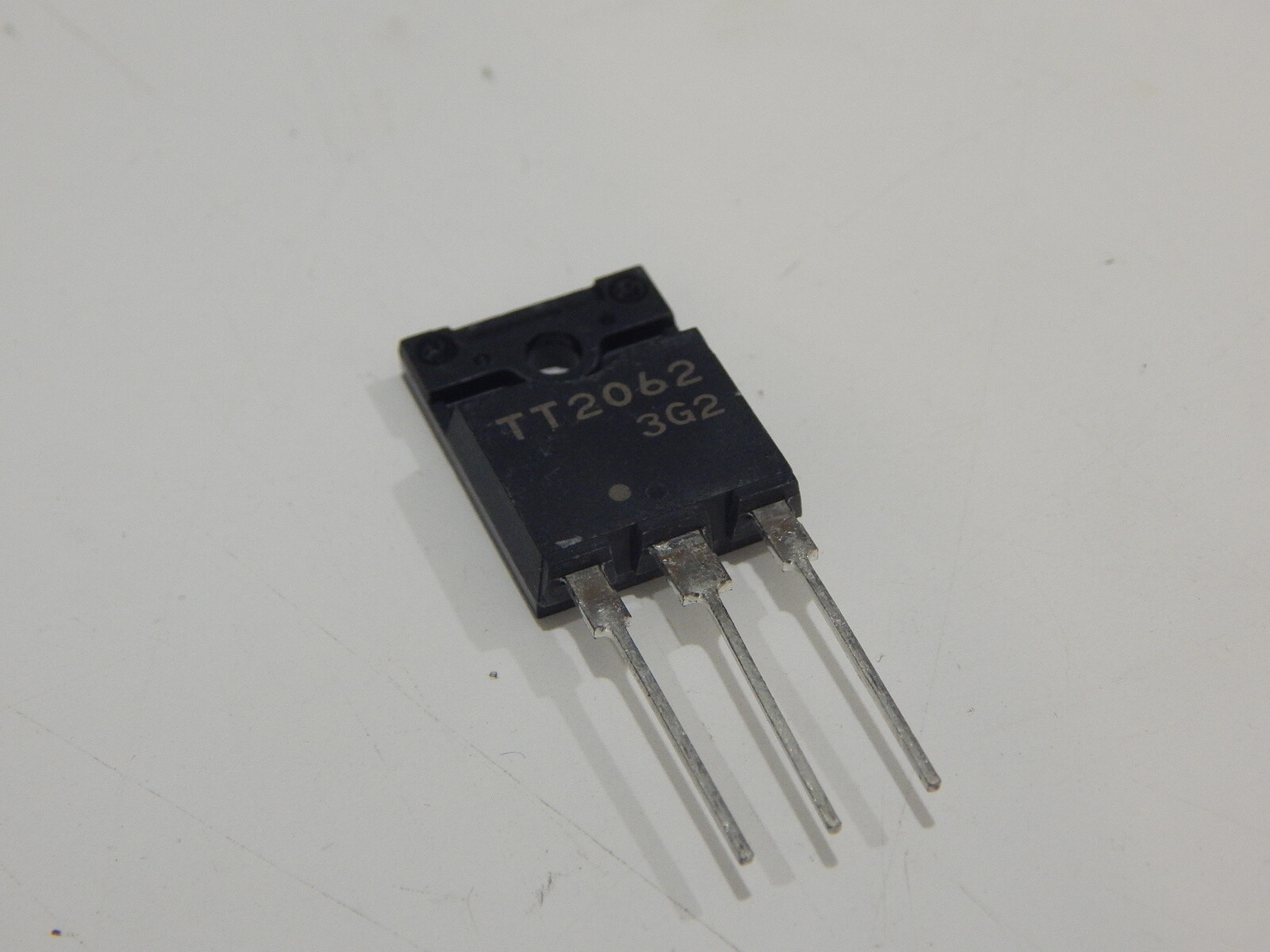 Transistor A Effetto Di Campo SANYO Originale 2SK1413 2A 1500V 11ohm NPN Si (ricambio)