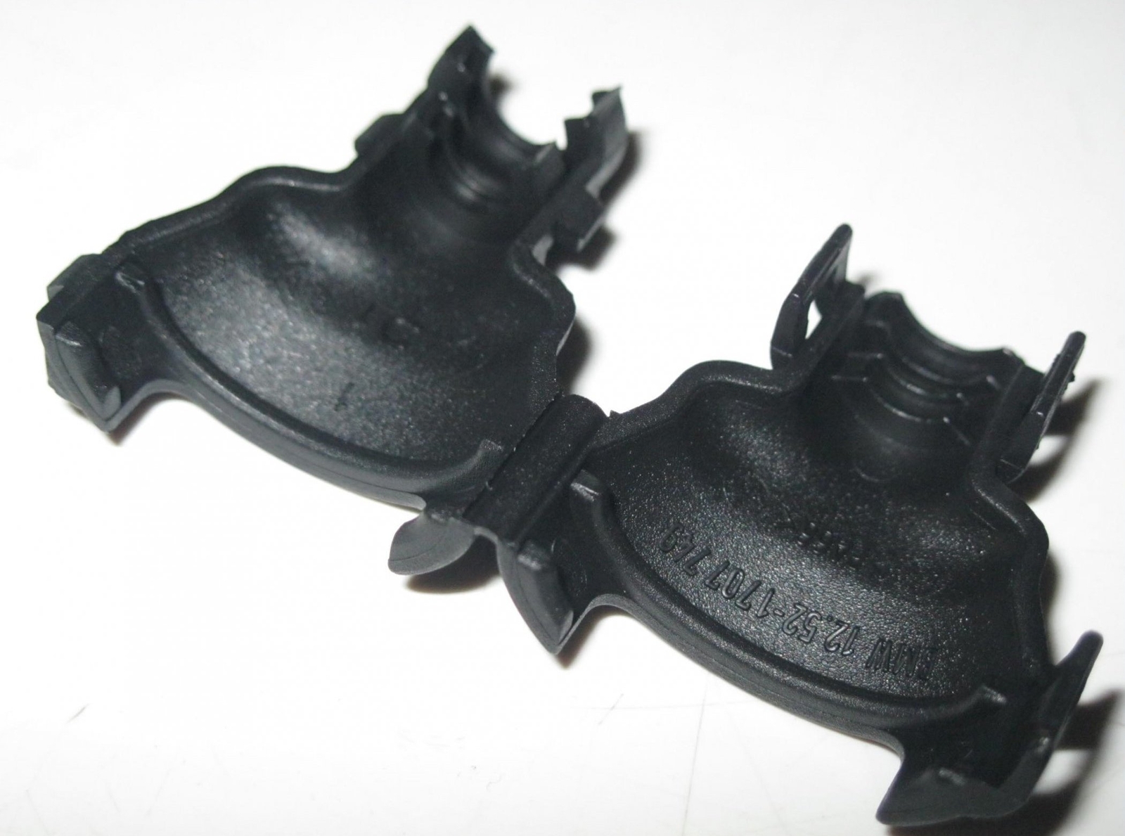 BMW Wiring Plug Connector Terminal Cover Cap 1707749 12521707749 