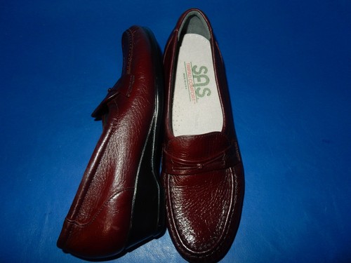 NWOB SAS 'Easier' Burgundy/Wine Leather Wedge Loafers - 8.5M - Picture 3 of 5