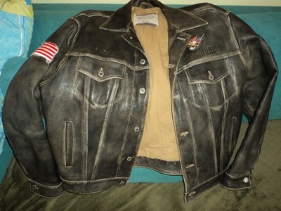 Sehr Schöne Echt-Leder Jacke von Levis Gr.L  Vintage Patina Kult!