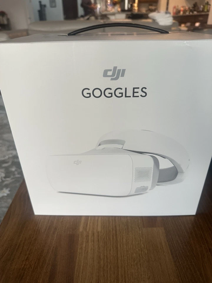 Paquete Mavic Pro Platinum DJI con gafas, mochila y accesorios nuevo sin caja Foto 2 de 4