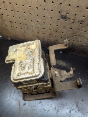 2003 - 2004 CHEVROLET 2500 3500 6.6 LB7 DIESEL AUTO OEM ABS PUMP ANTI LOCK BRAKE