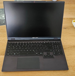 MIFCOM Gaming Laptop Ultra 9 275HX RTX 5070 Ti (16.0")
