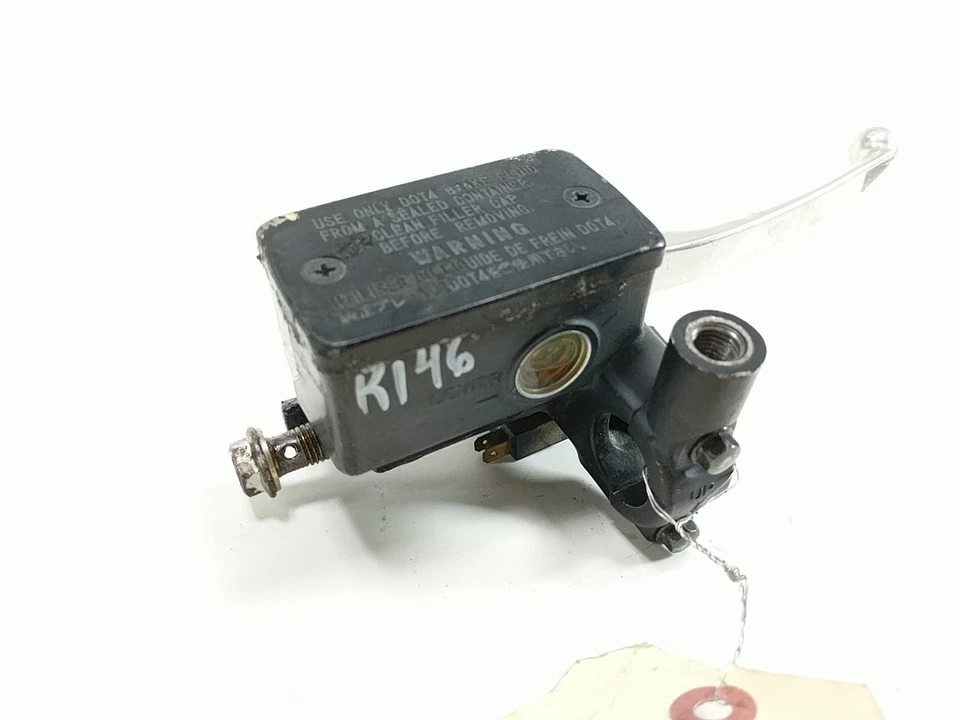 Cilindro maestro de freno delantero 13-17 SUZUKI GW250 Foto 2 de 4